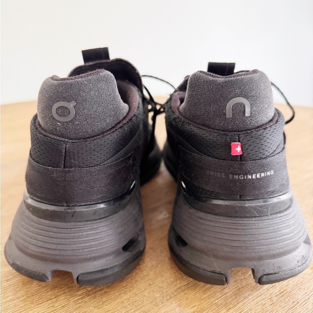 On Running Cloud Black Athletic Sneakers mens 7.5 - Picture 5 of 7